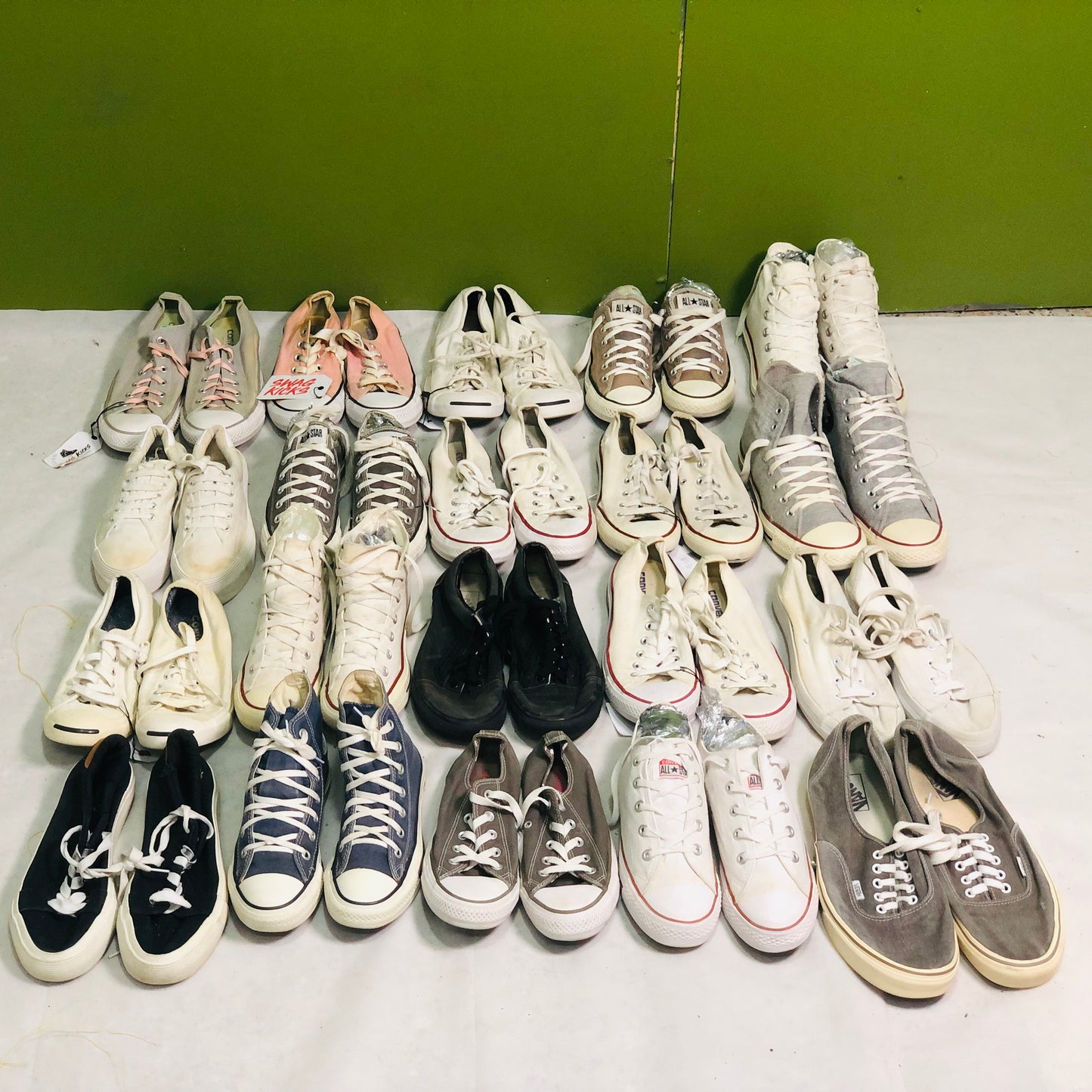 All Star Converse / Vans Sneakers 20 Pairs
